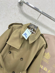 BURBERRY SELFORD-STYLE TRENCH COAT 275097