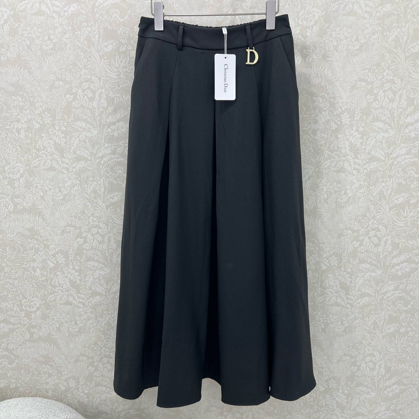 DIOR 25S PLEATED SKIRT STYLE 021