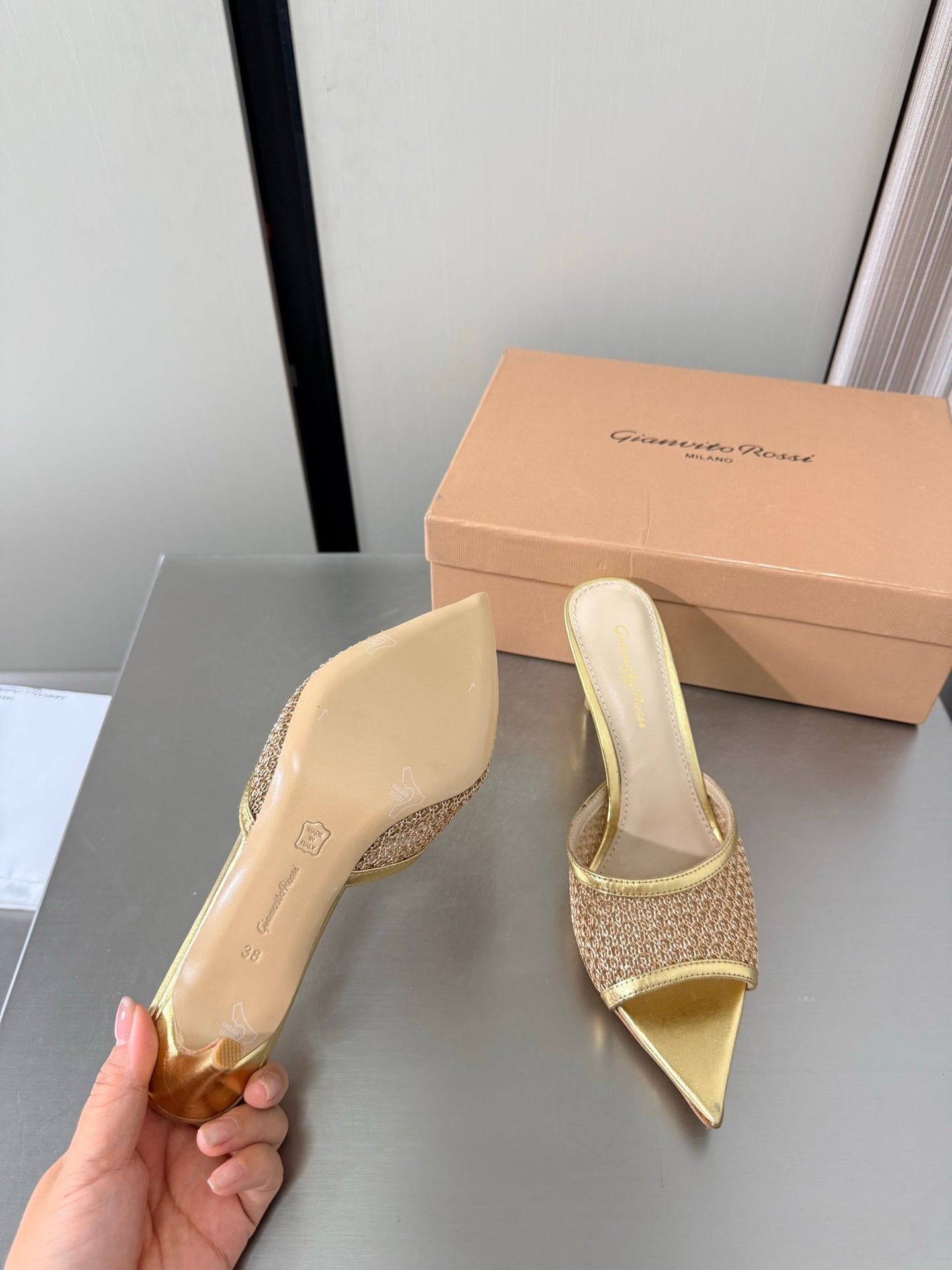 GIANVITO ROSSI 26S POINTED-TOE SANDALS 90 MM IN GOLD LAMBSKIN