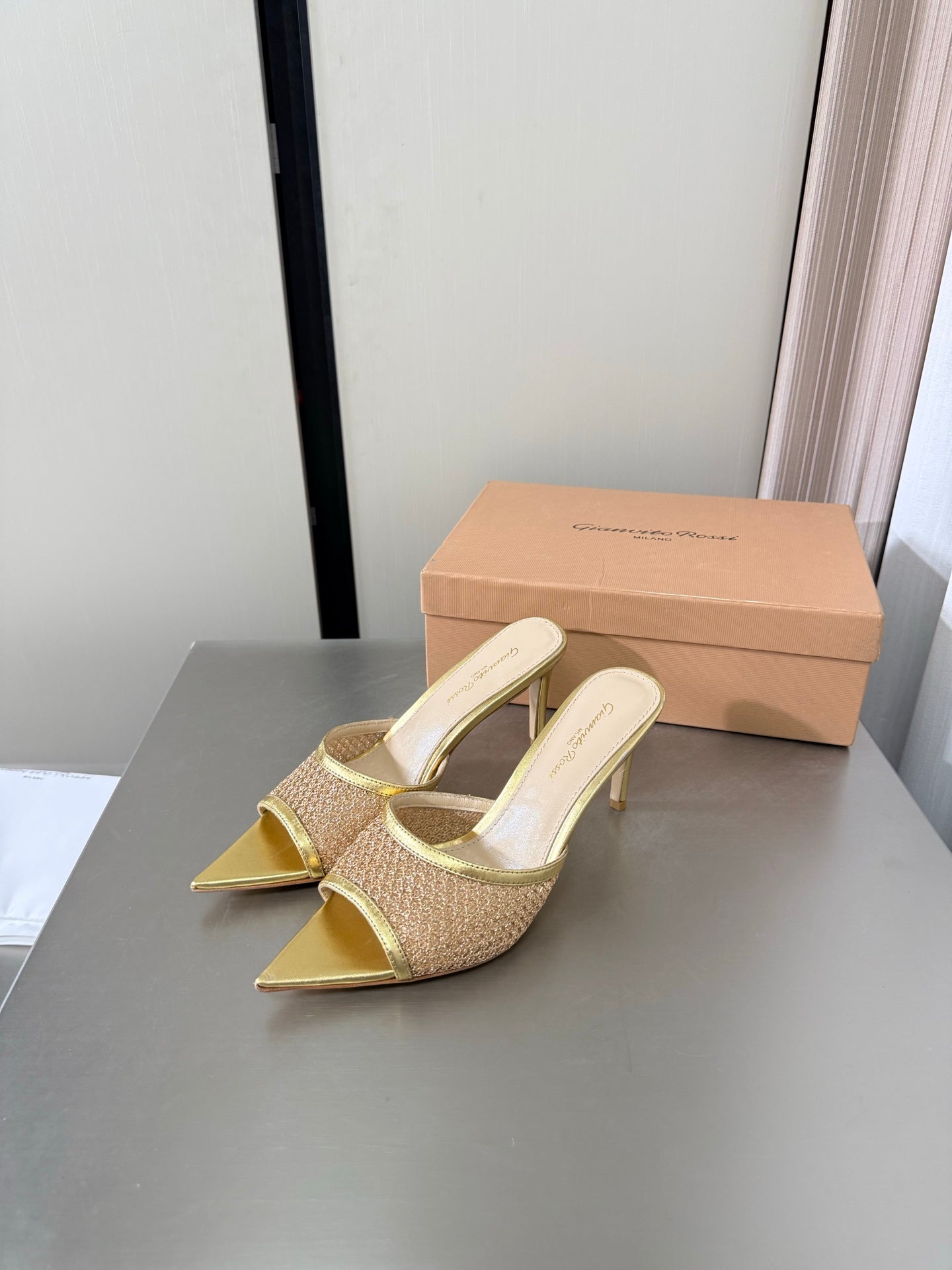 GIANVITO ROSSI 26S POINTED-TOE SANDALS 90 MM IN GOLD LAMBSKIN
