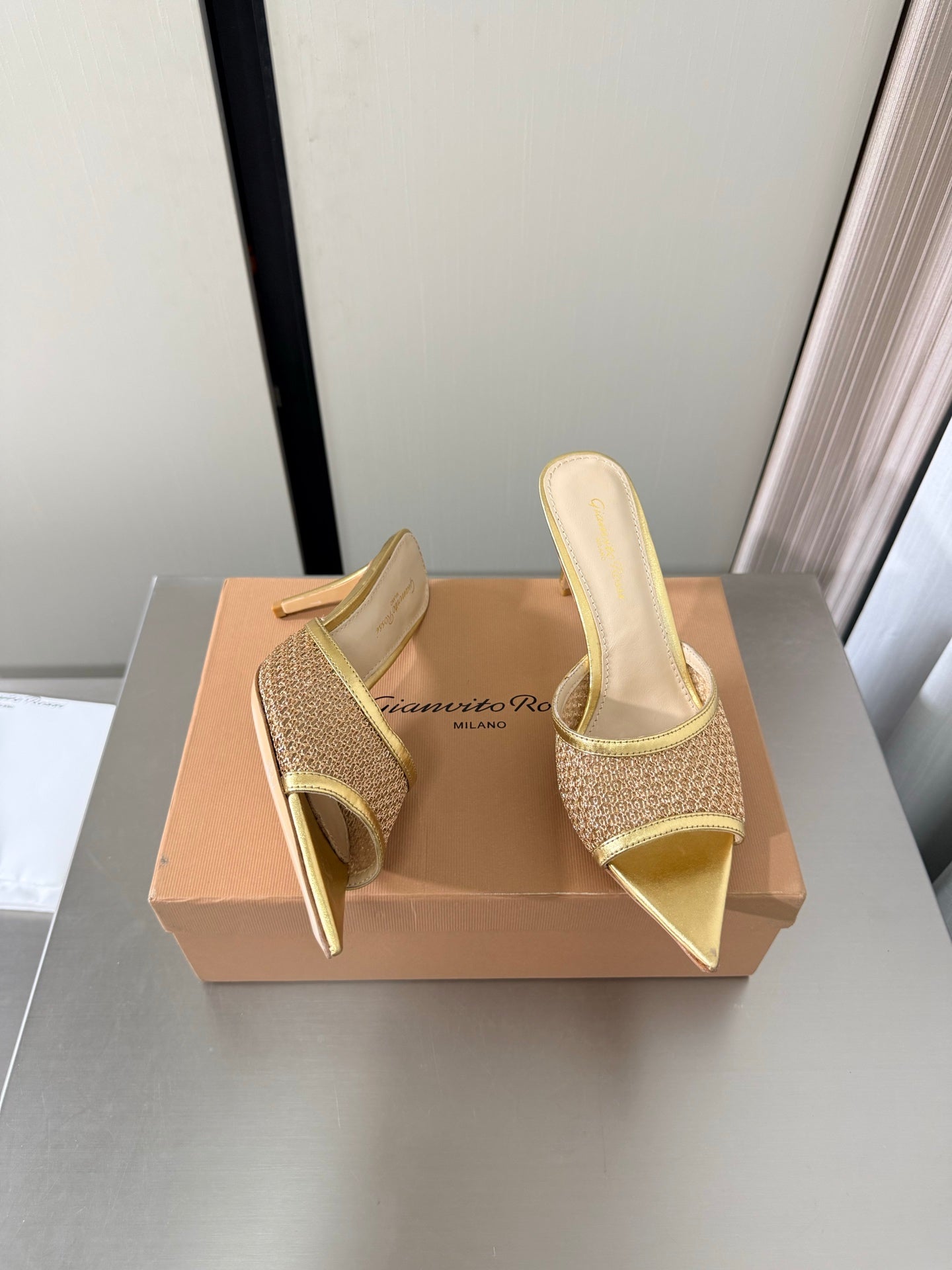 GIANVITO ROSSI 26S POINTED-TOE SANDALS 90 MM IN GOLD LAMBSKIN