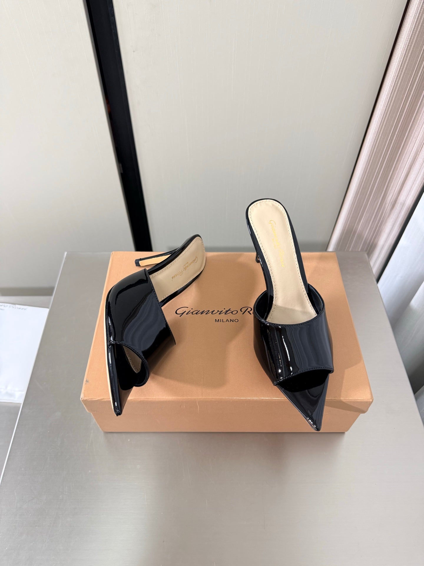 GIANVITO ROSSI 26S POINTED-TOE SANDALS 90 MM IN BLACK PATENT CALFSKIN