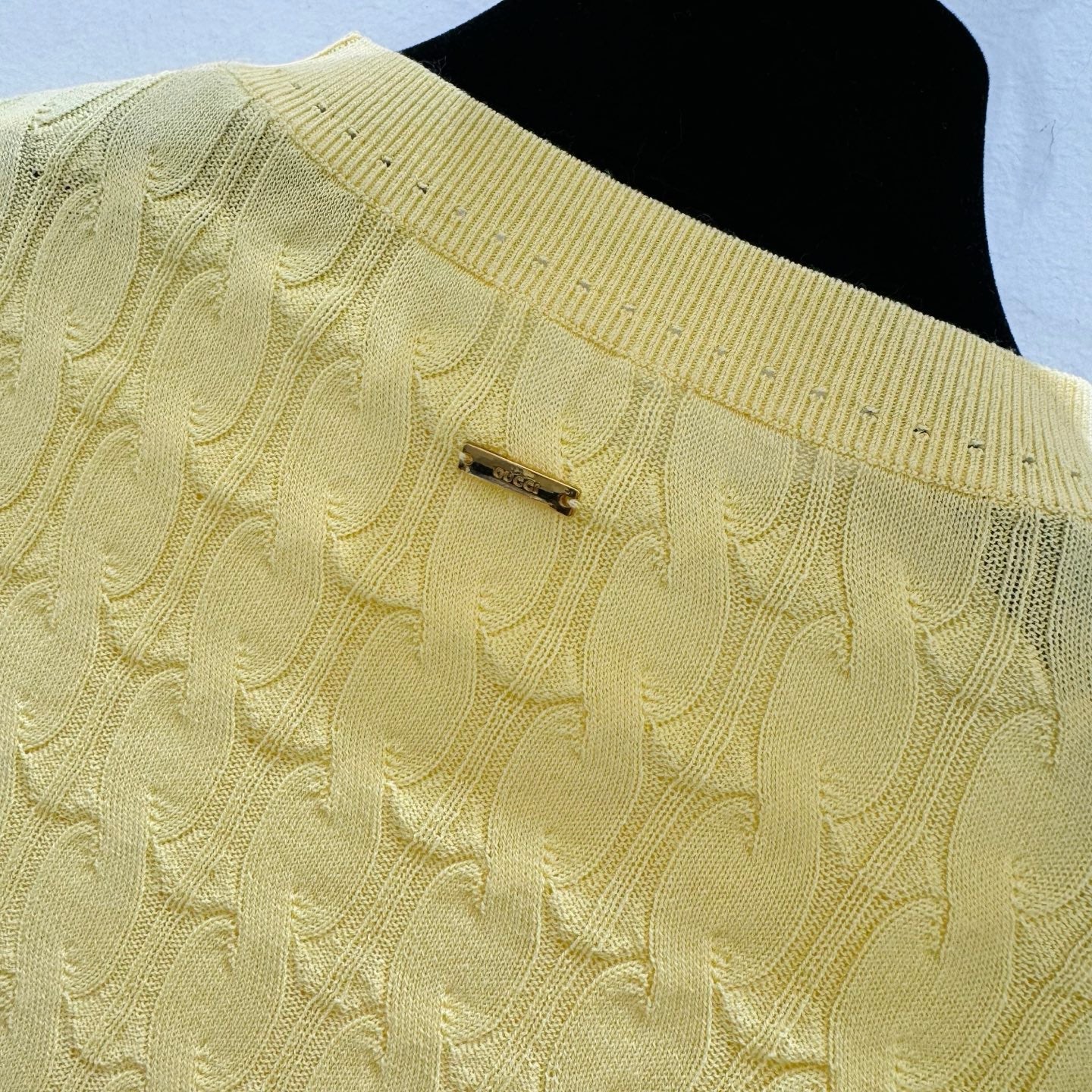 GUCCI 26S SHORT-SLEEVE CABLE-KNIT SWEATER 376