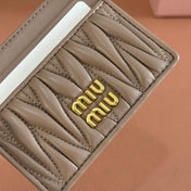 MATELASSÉ NAPPA LEATHER CARD HOLDER TAUPE GRAY