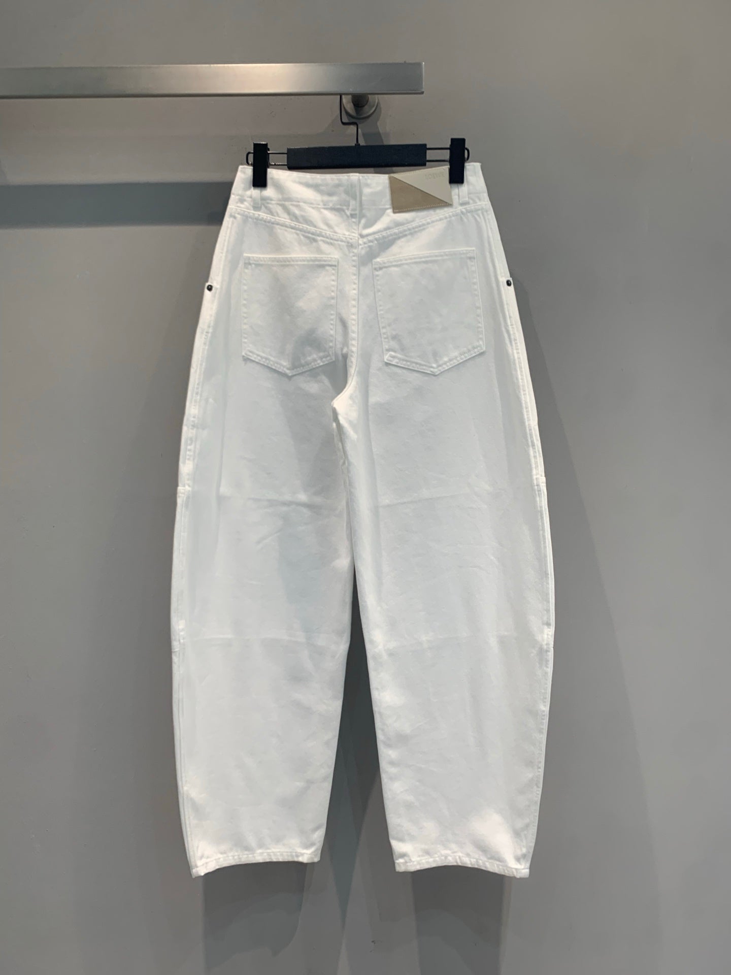 LOEWE 26S CURVED-LEG CARGO PANTS 549