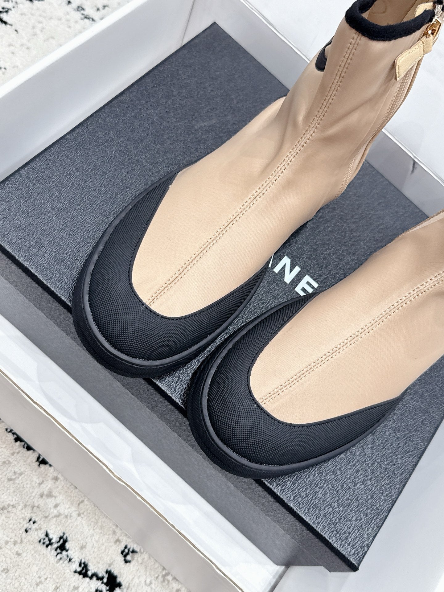 CHANEL 26S ZIPPER BOOTS IN BEIGE MIX BLACK FABRIC AND LAMBSKIN
