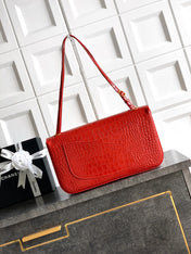 CHANEL 26S SOUPLISSIMO MAXI FLAP MEDIUM 32 IN RED CROCODILE-EMBOSSED CALFSKIN GOLD HARDWARE