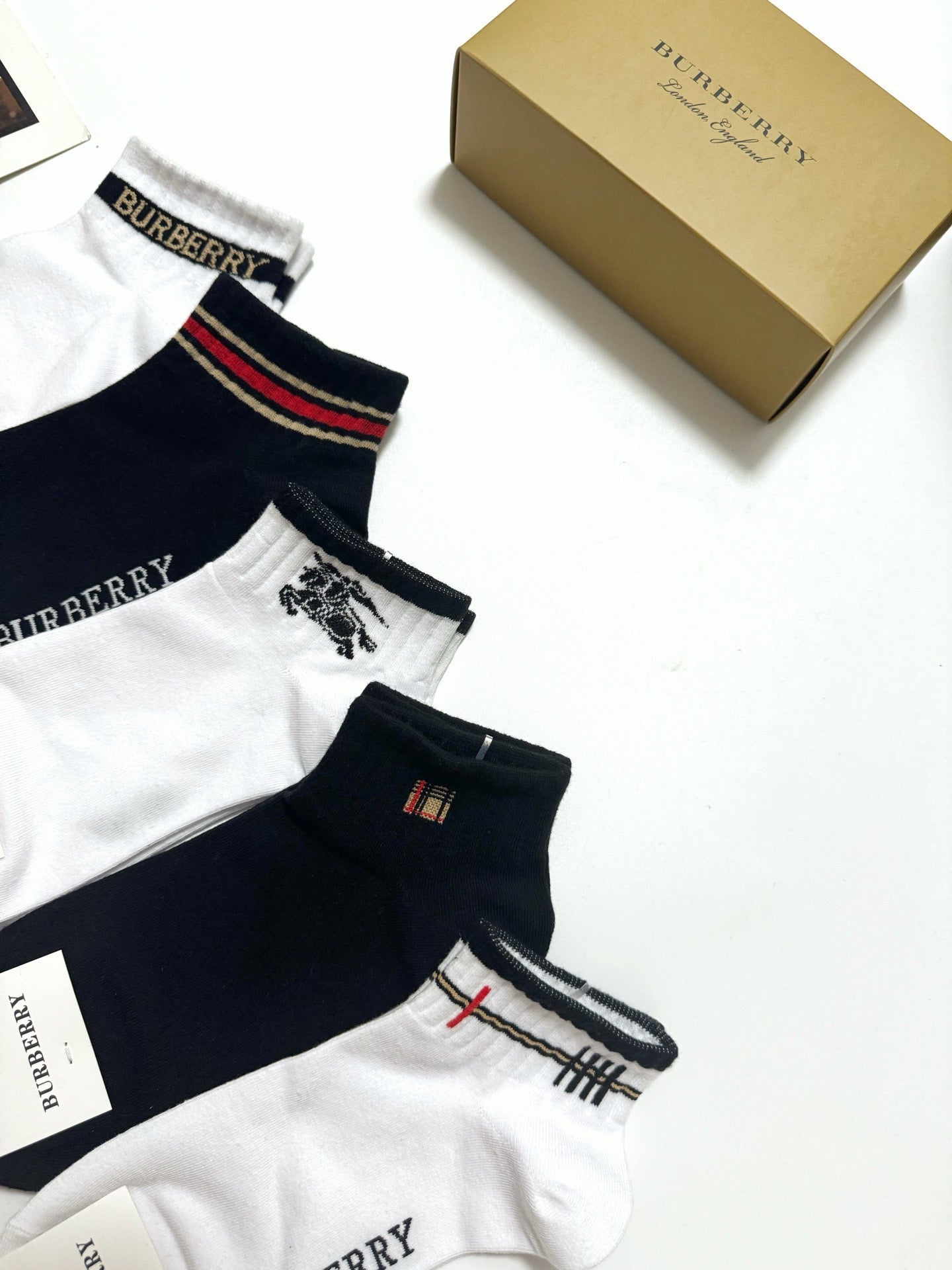 BURBERRY 26S ANKLE SOCKS 901039 (1 BOX)