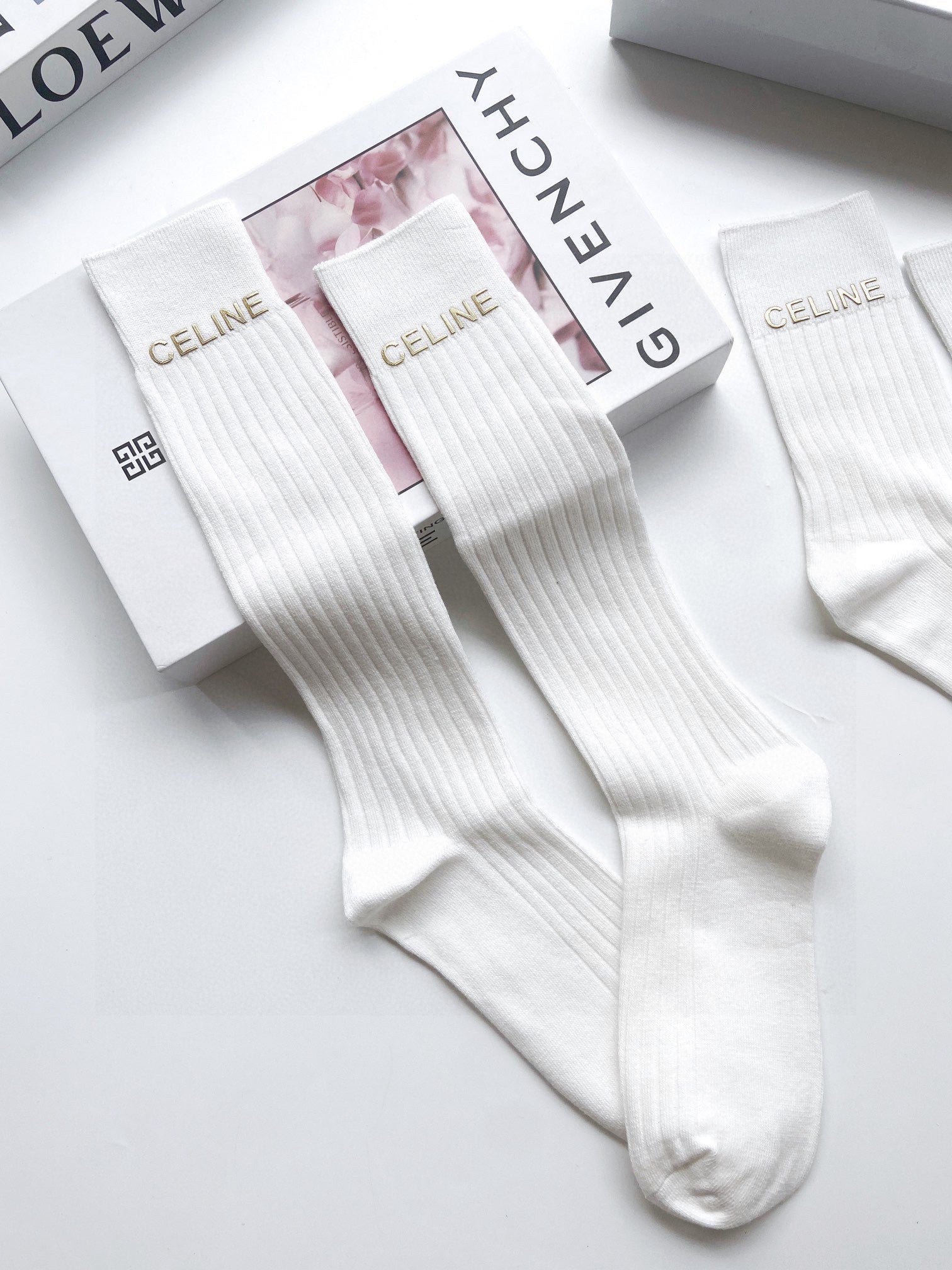 CELINE 26S CREW SOCKS 121818 (1 BOX)