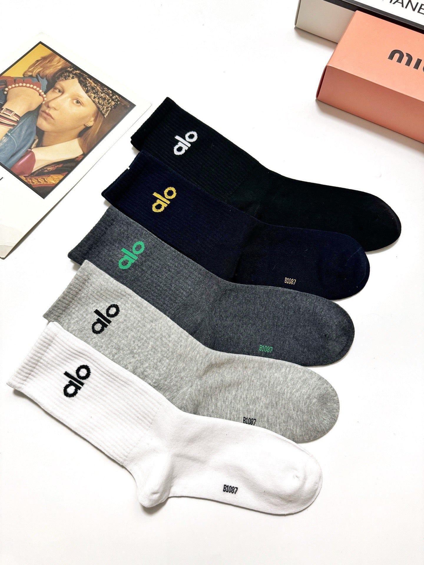 ALO 26S CREW SOCKS 189439 (1 BOX)