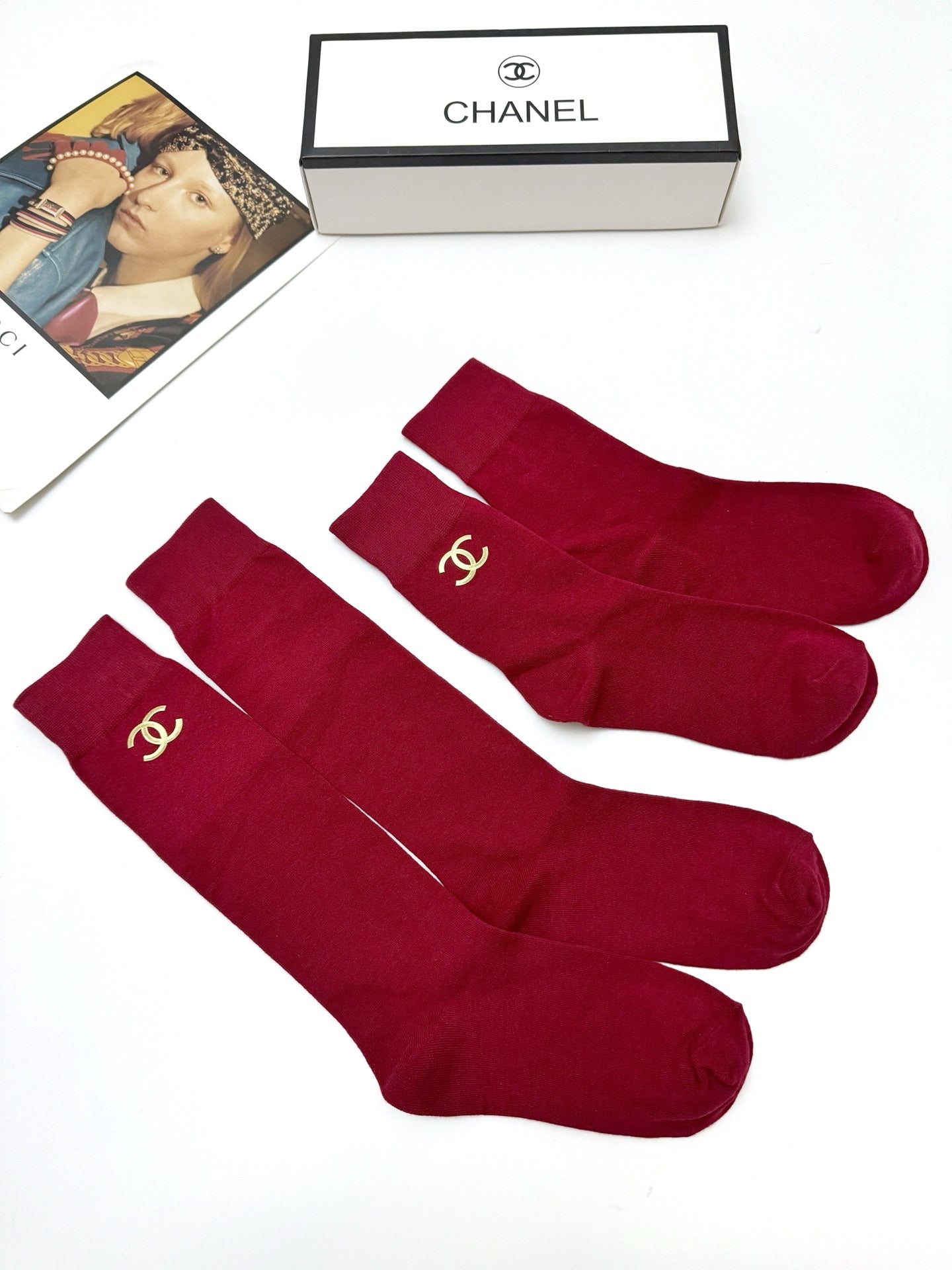 CHANEL 26S CREW SOCKS 397279 (1 BOX)