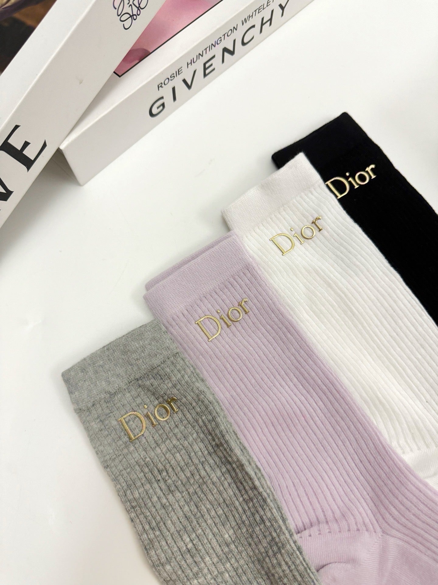 DIOR 26S CREW SOCKS 400442 (1 BOX)