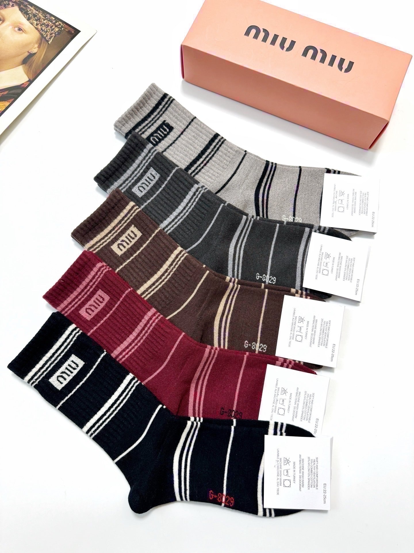 MIUMIU 26S CREW SOCKS 403632 (1 BOX)