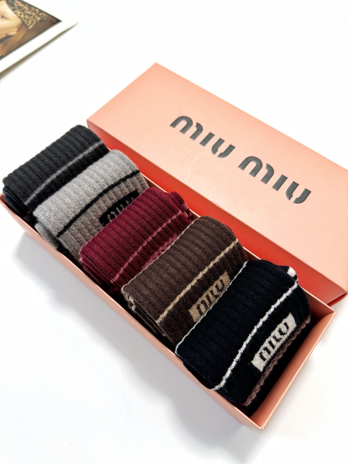 MIUMIU 26S CREW SOCKS 403632 (1 BOX)