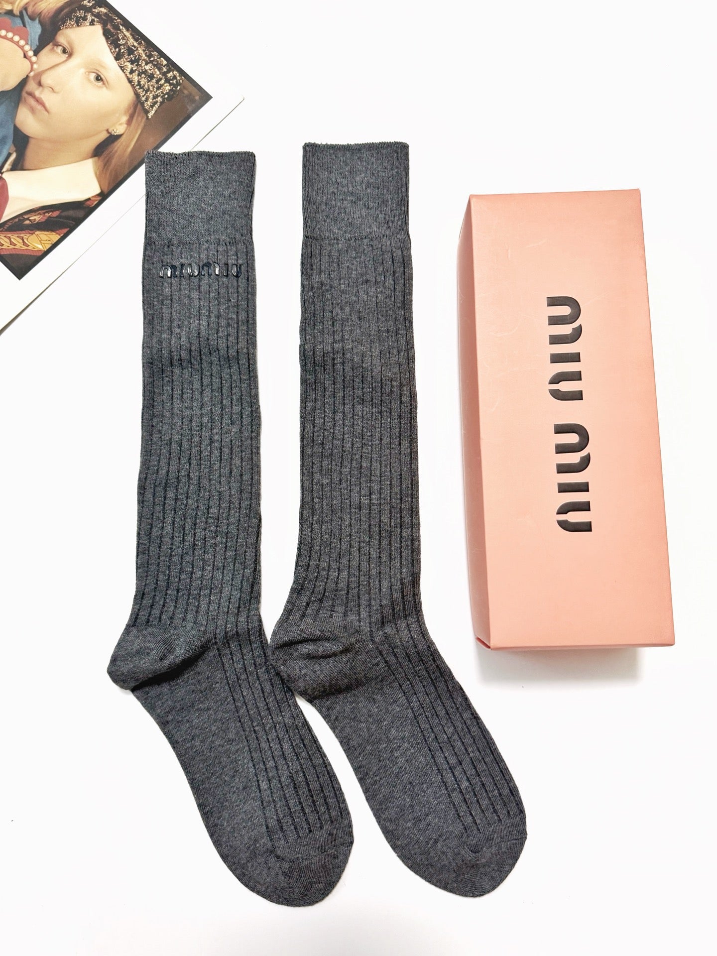 MIUMIU 26S CREW SOCKS 403651 (1 BOX)