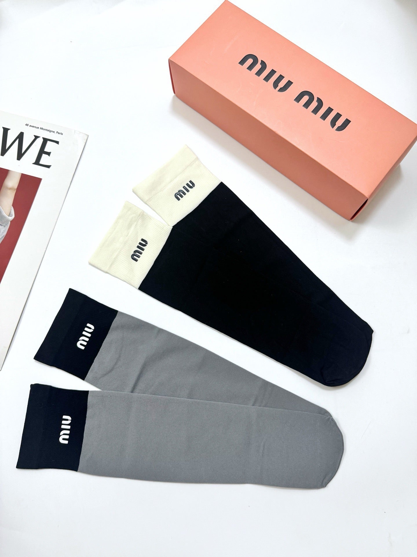 MIUMIU 26S CREW SOCKS 403668 (1 BOX)