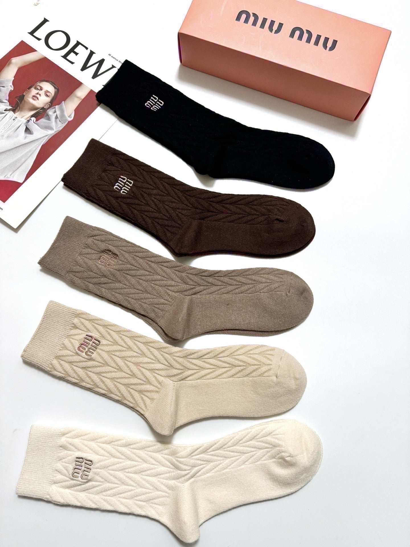 MIUMIU 26S CREW SOCKS 407177 (1 BOX)