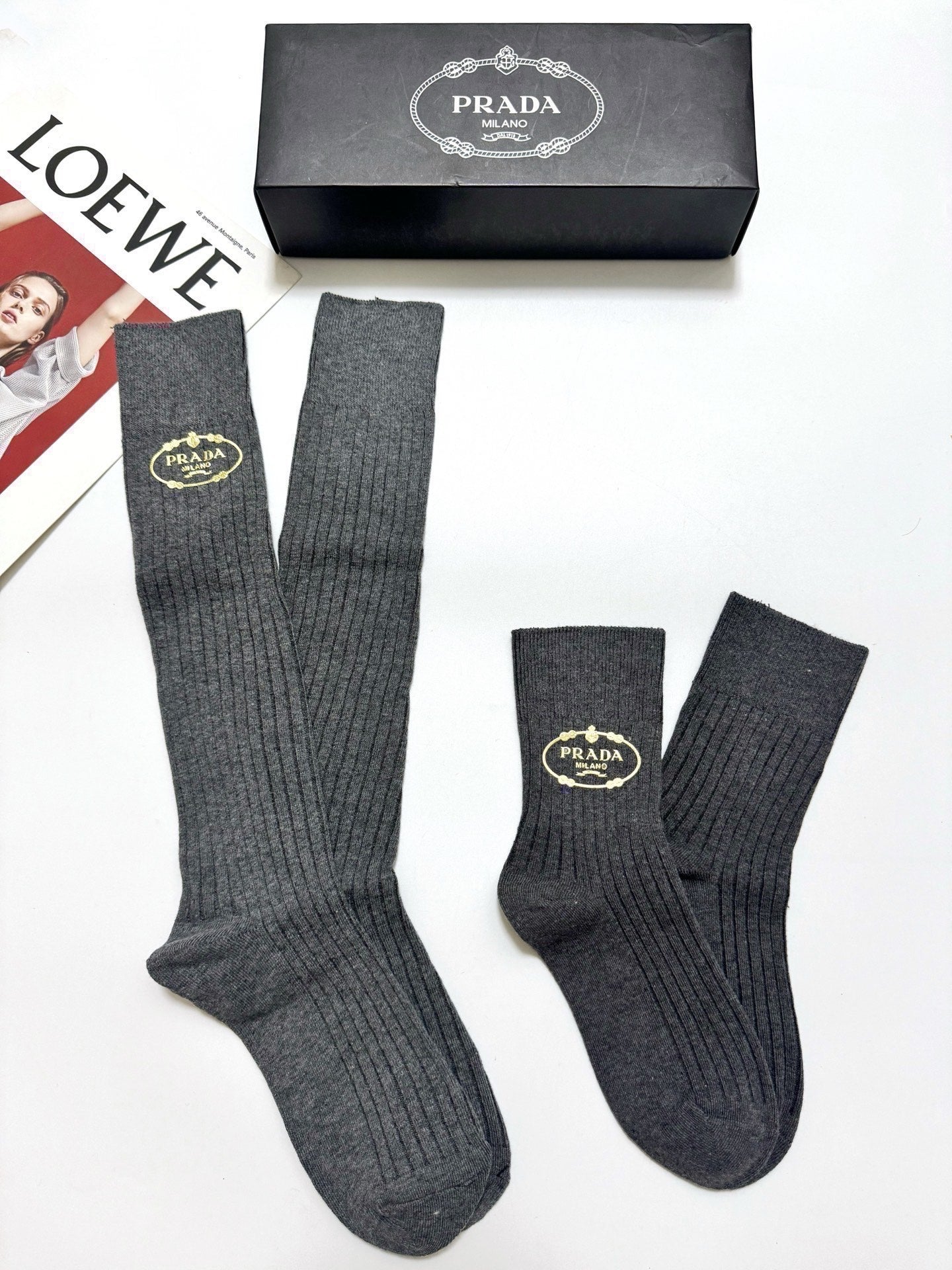 PRADA 26S CREW SOCKS 408722 (1 BOX)