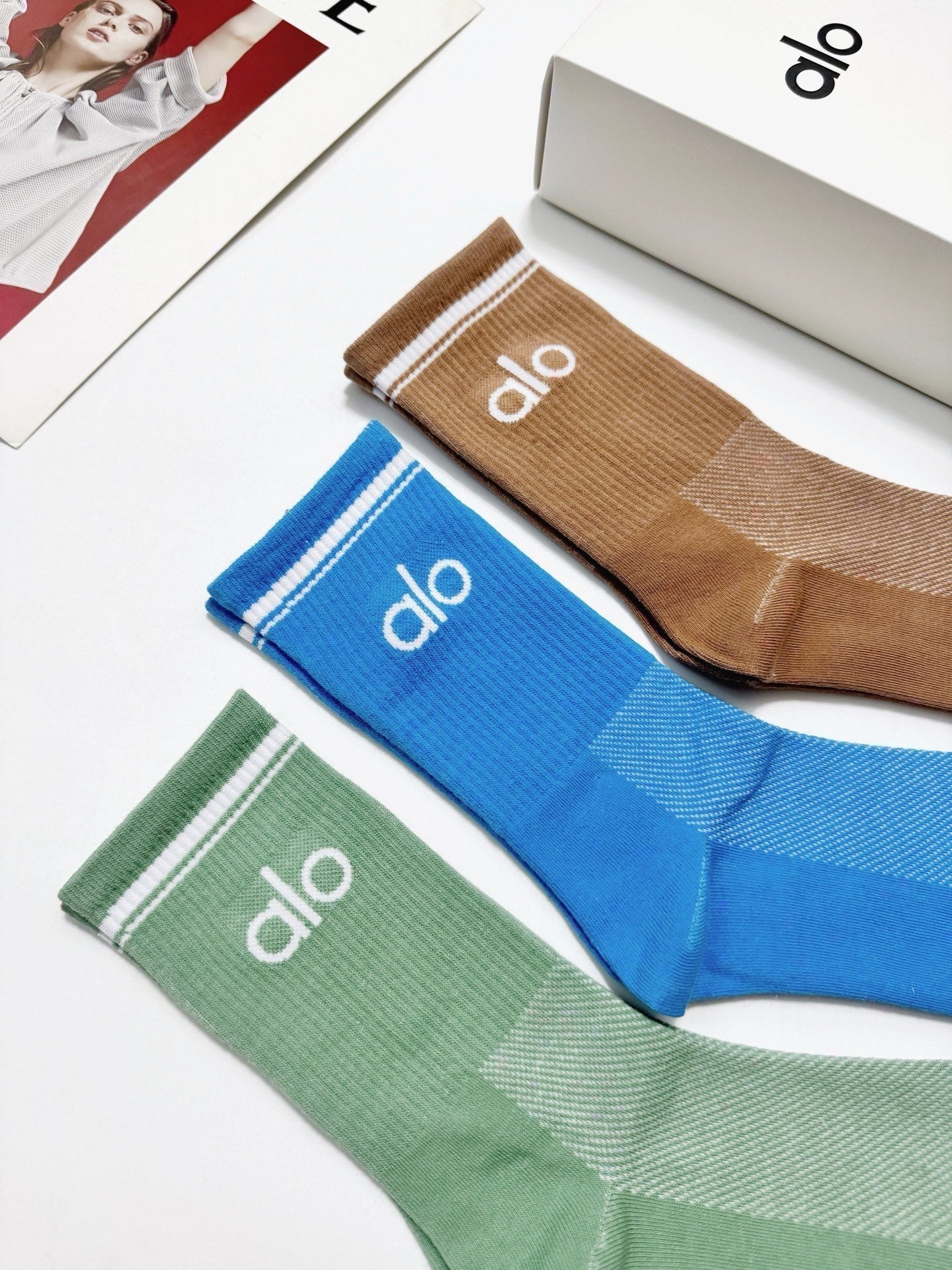 ALO 26S CREW SOCKS 410288 (1 BOX)