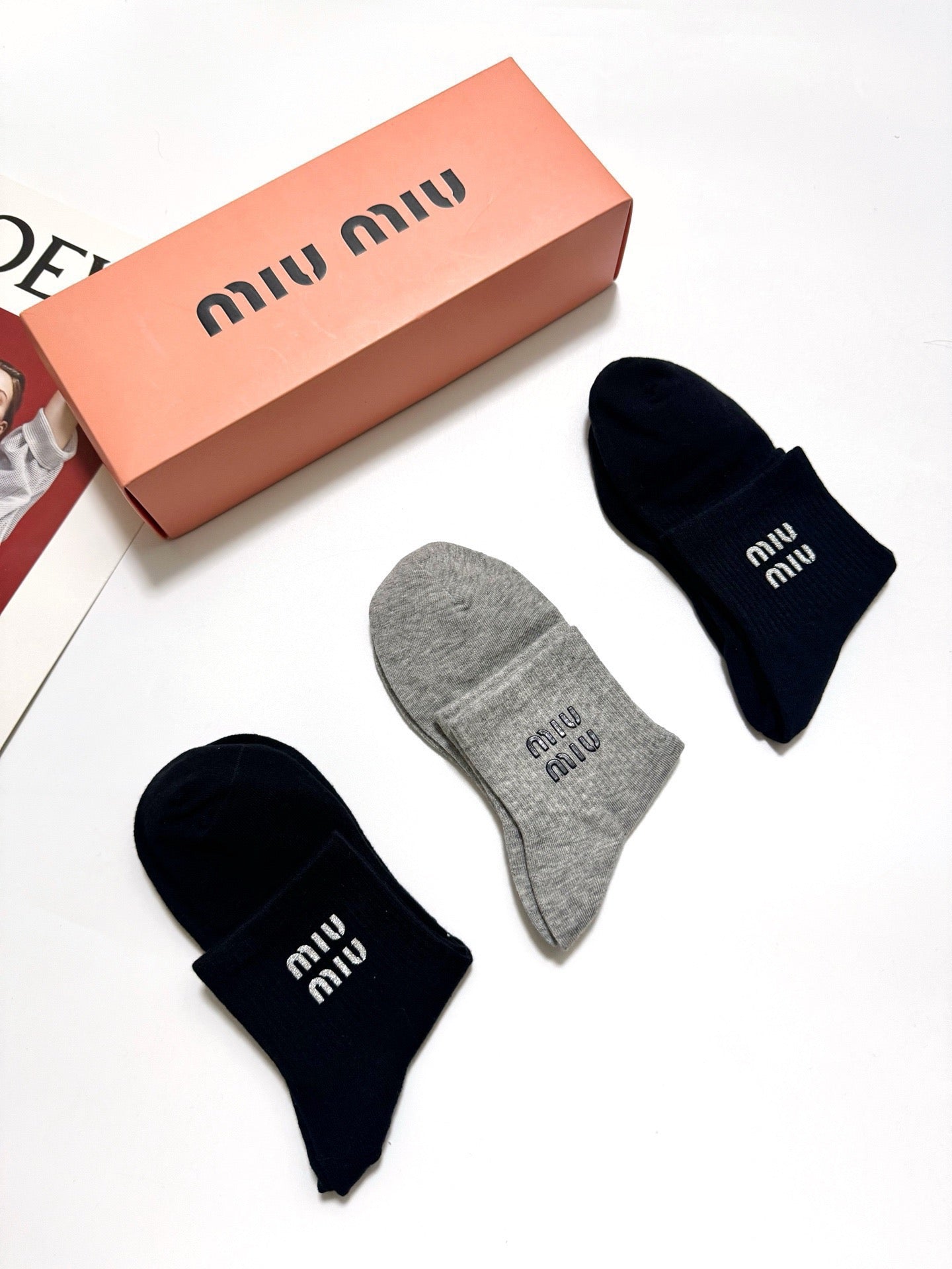 MIUMIU 26S ANKLE SOCKS 412434 (1 BOX)