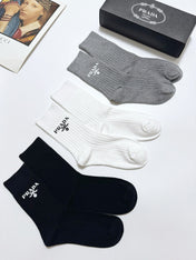PRADA 26S CREW SOCKS 412438 (1 BOX)