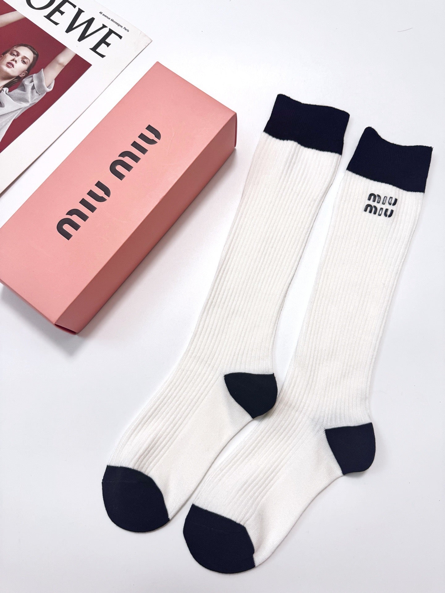 MIUMIU 26S CREW SOCKS 412442 (1 BOX)