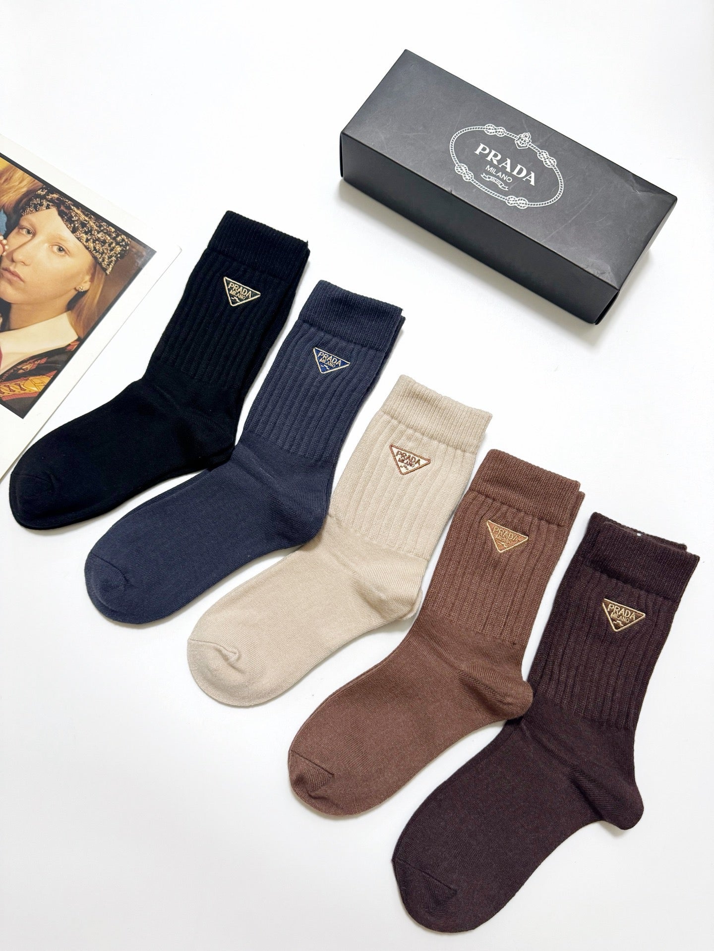 PRADA 26S CREW SOCKS 415673 (1 BOX)