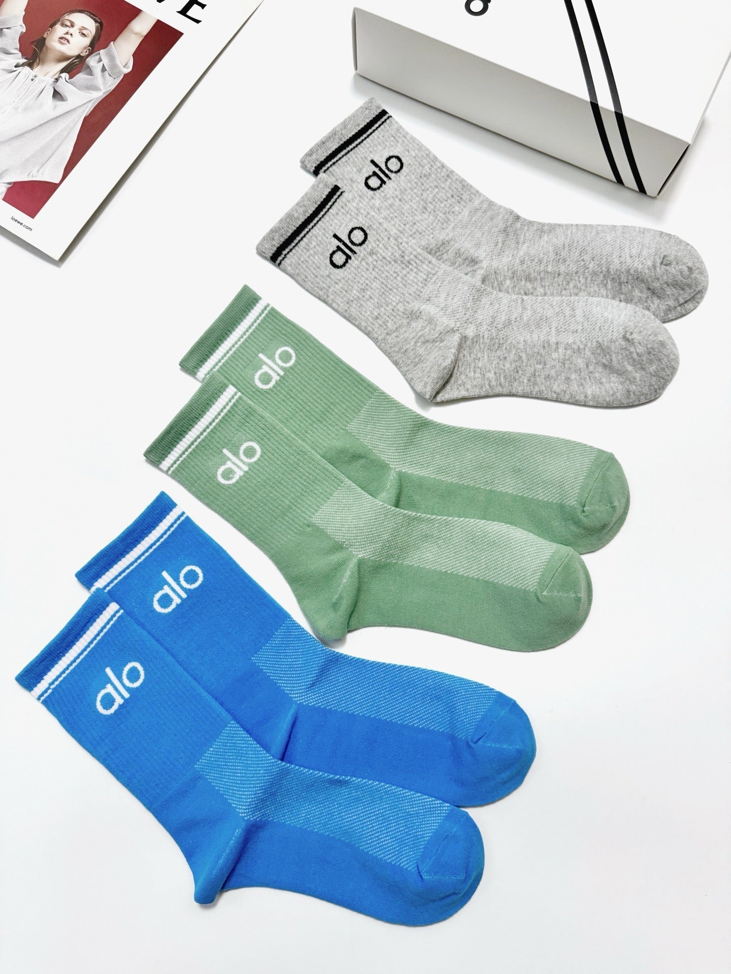 ALO 26S CREW SOCKS 415674 (1 BOX)