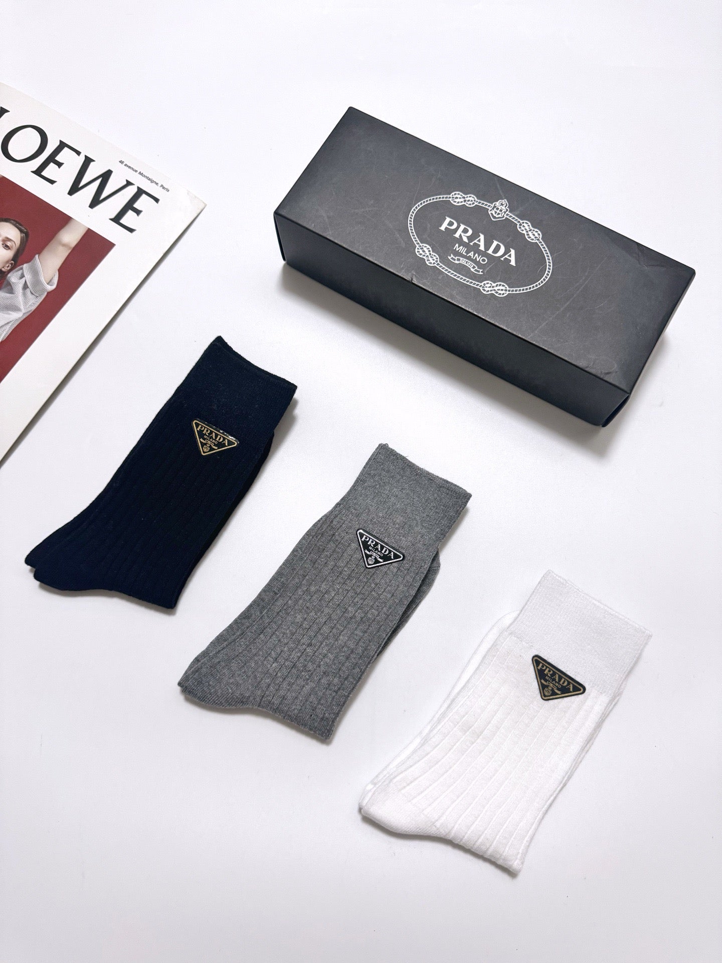 PRADA 26S CREW SOCKS 415680 (1 BOX)