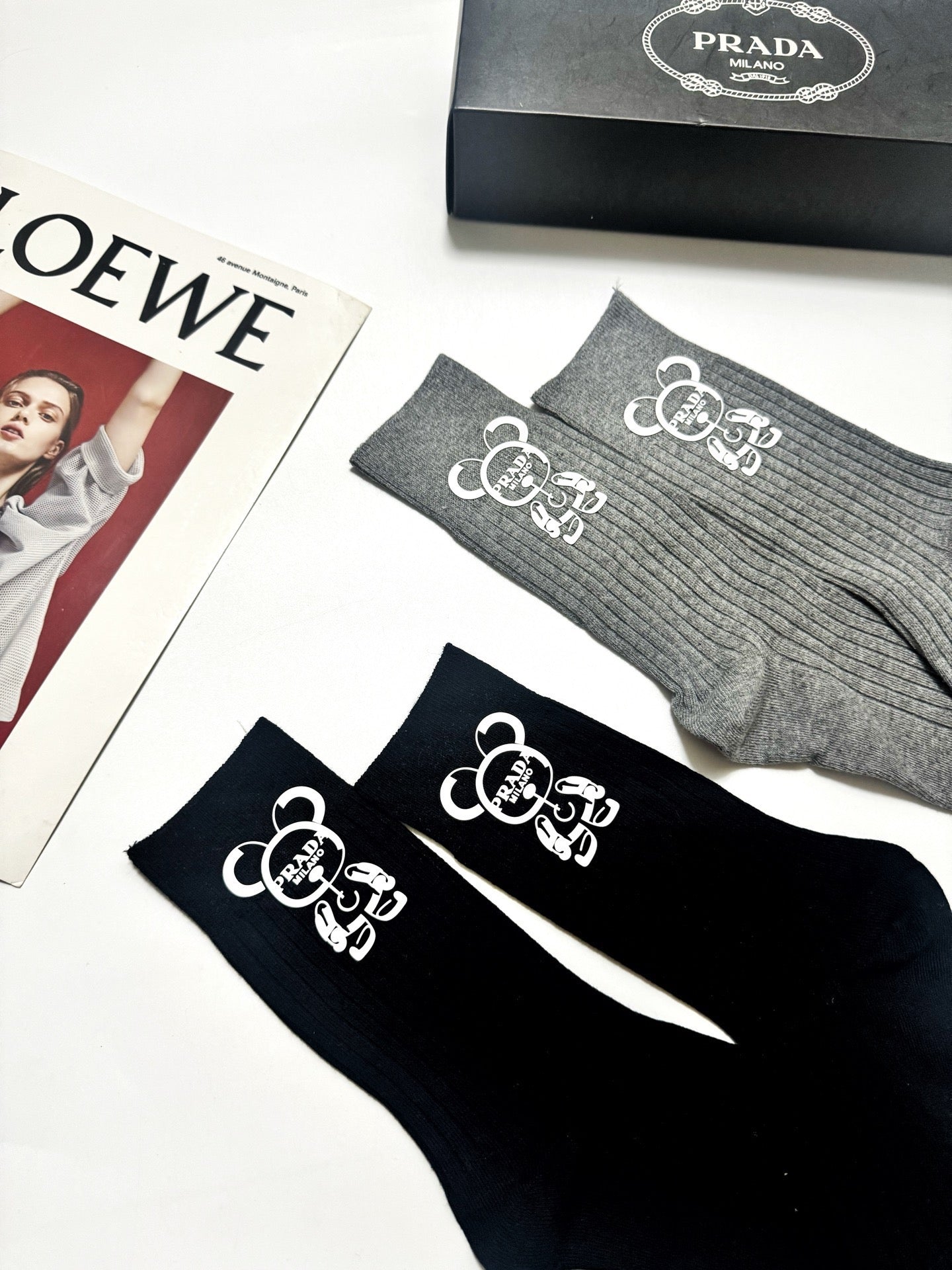 PRADA 26S CREW SOCKS 415681 (1 BOX)