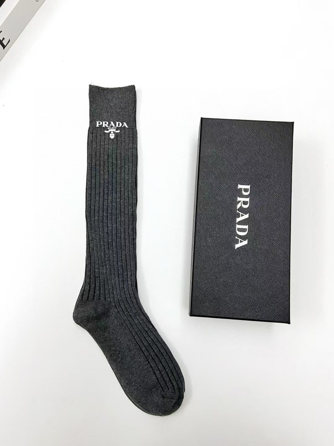 PRADA 26S CREW SOCKS 415684 (1 BOX)
