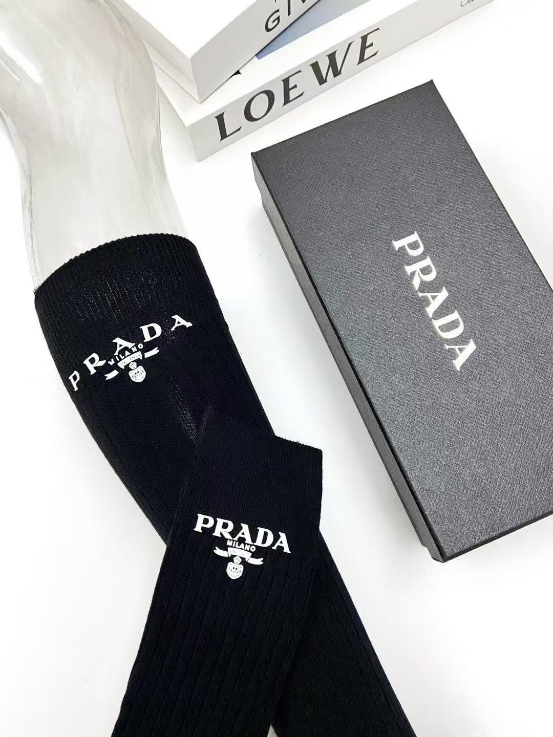 PRADA 26S CREW SOCKS 415685 (1 BOX)
