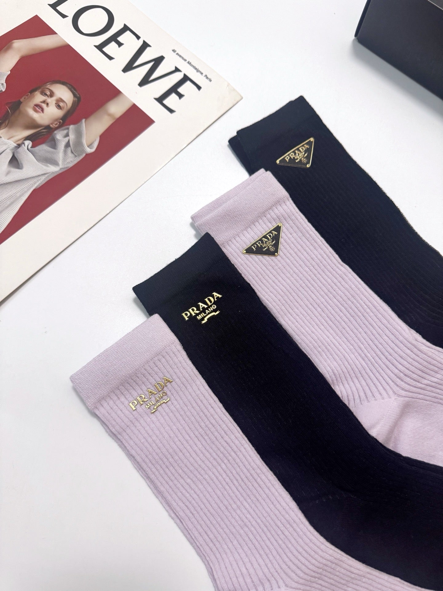 PRADA 26S CREW SOCKS 415687 (1 BOX)