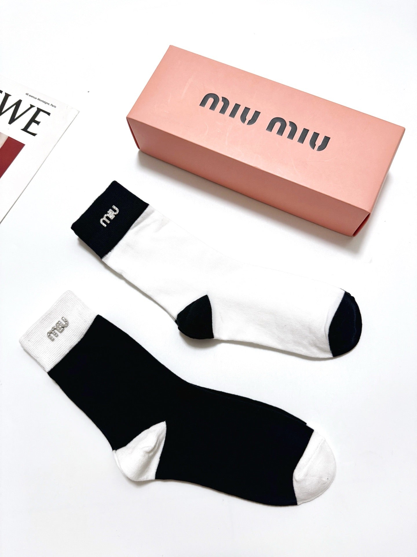 MIUMIU 26S CREW SOCKS 415689 (1 BOX)