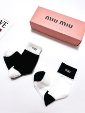 MIUMIU 26S CREW SOCKS 415689 (1 BOX)