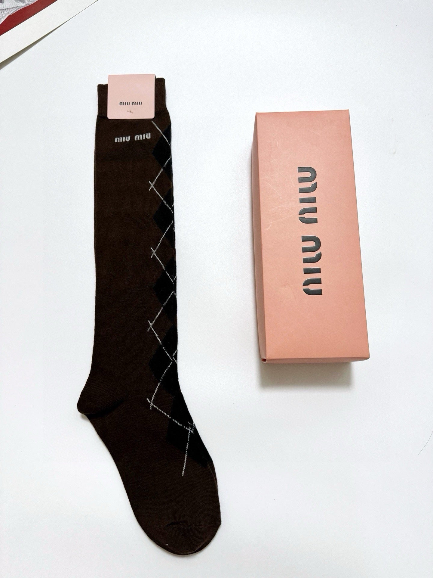 MIUMIU 26S CREW SOCKS 417701 (1 BOX)
