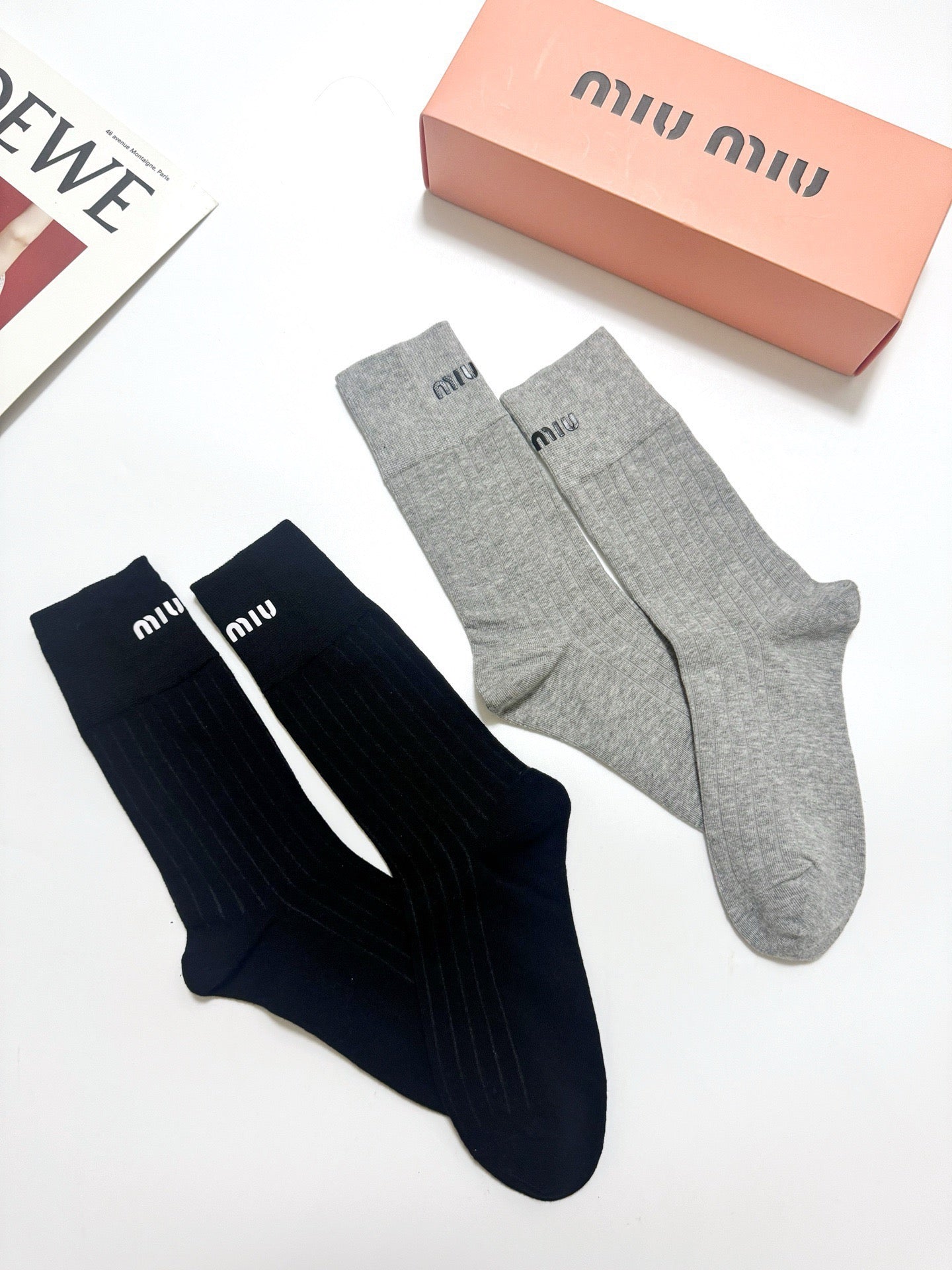 MIUMIU 26S CREW SOCKS 417709 (1 BOX)