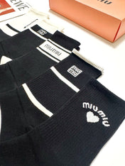 MIUMIU 26S CREW SOCKS 417712 (1 BOX)