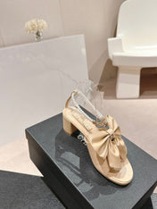 HIGH SANDAL WITH PEARL CHAIN IN BEIGE CREAM LAMBSKIN