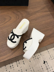 CHANEL 26S WEDGE SANDALS 95 MM IN WHITE CALFSKIN