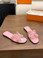 HM 26S ORAN STUDDED SANDALS IN LIGHT PINK CALFSKIN