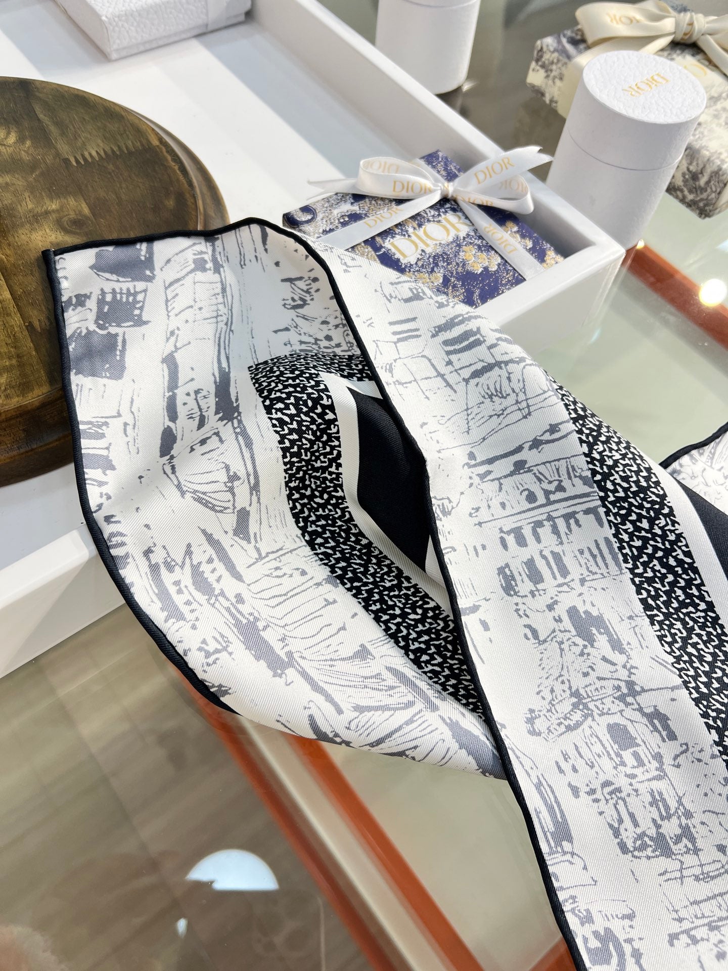 DIOR 26S SCARF 90CM IN SILK 198371