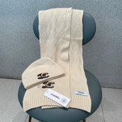 SET HAT AND SCARF IN CREAM TAN WOOL 420822