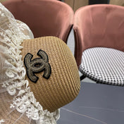 CHANEL 26S LACE-OVERLAY WIDE-BRIM STRAW HAT 335730