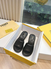 FF Baguette Slides Women 45 Nappa Leather Black