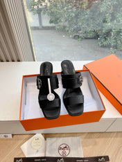 KUTE 60 SANDAL IN BLACK CALFSKIN
