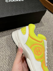 CLASSIC TRAINER IN YELLOW MIX WHITE FABRIC