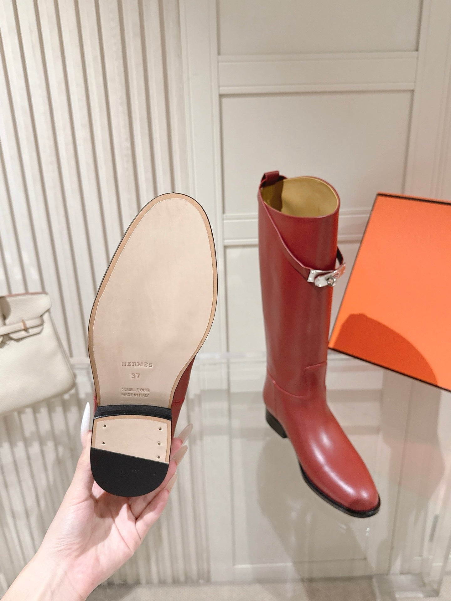 HM 26S TALL FLAT BOOTS IN DARK RED CALFSKIN
