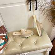 LP 26S LOCK CHARM MULES IN LIGHT BROWN SUEDE GOLD HARDWARE