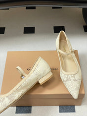 GIANVITO ROSSI 26S MARY JANE IN CREAM WHITE LACE